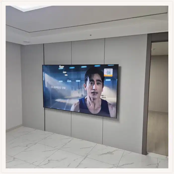북삼웰메이드타운 무타공 벽걸이TV 설치 상담용 브라켓 참고 사진